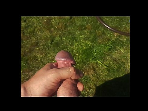 ❤️ Heta heta tjejen får sin rosa fitta knullad och kommer med en spruta i en sommarträdgård Anal porr at us ❌️